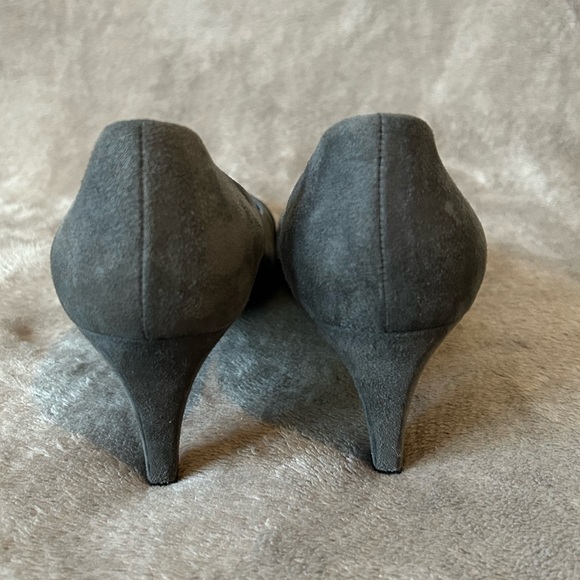Grey/Black Prada 39.5 Heels - Picture 6 of 12
